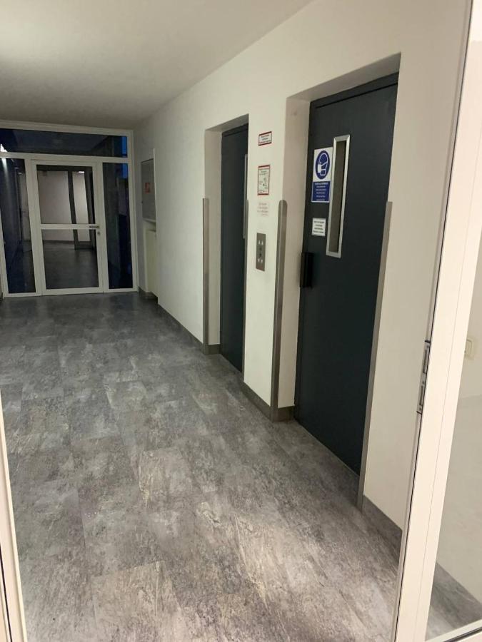 Moeblierte Apartment Im Herkules Koeln Neuehrenfeld Dış mekan fotoğraf